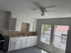 1026 W 1st St in Tyler, TX - Building Photo - Building Photo
