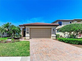 1310 Cielo Ct in Venice, FL - Building Photo