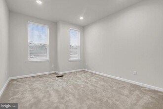 606 Parker Blvd in West Windsor Township, NJ - Building Photo - Building Photo