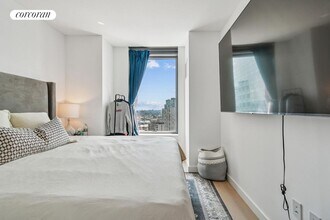 3 Ct Square W in Queens, NY - Building Photo - Building Photo