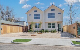 1506 McKee St in Houston, TX - Building Photo