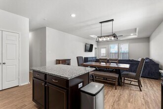 192 Green Egret Wy in Leander, TX - Building Photo - Building Photo