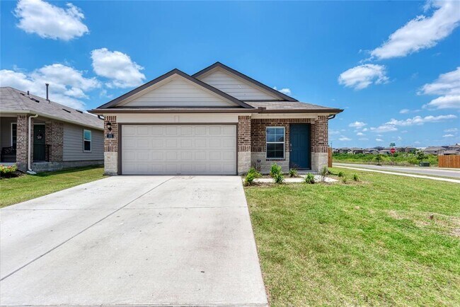 105 Calgary Ln in San Marcos, TX - Building Photo - Building Photo