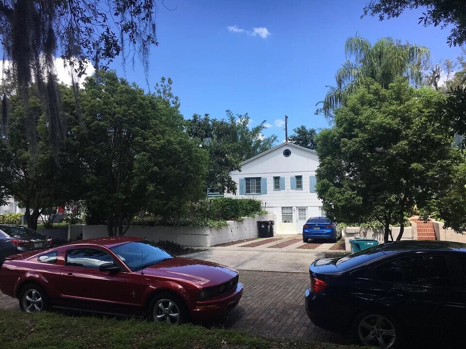 615 Hillcrest St, Unit AR in Orlando, FL - Building Photo