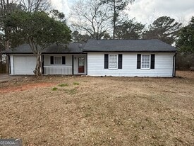 2451 Nugget Dr SW in Conyers, GA - Building Photo