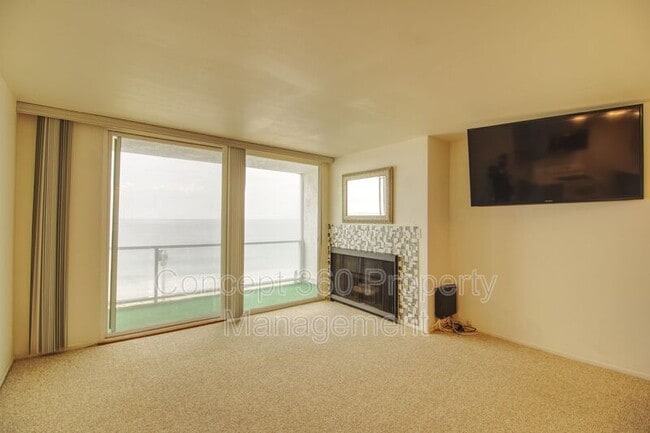 615 ESPLANADE in Redondo Beach, CA - Building Photo - Building Photo