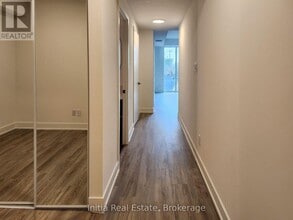 1285 Queen St E in Toronto, ON - Building Photo - Building Photo