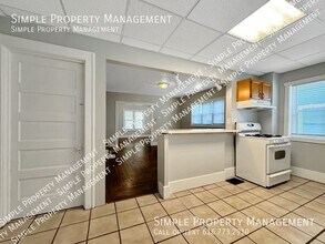 813 California St NW in Grand Rapids, MI - Building Photo - Building Photo