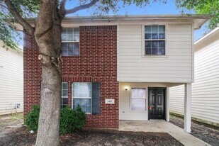 6402 Mountain Pines Ln in Katy, TX - Building Photo