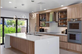 1141 Hollywood Blvd in Hollywood, FL - Building Photo - Building Photo