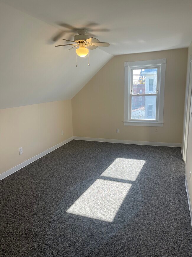 115 Hathaway St Apartments and Nearby New Bedford Apartments For Rent