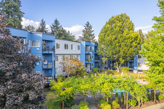 Tualatin Greens in Tualatin, OR - Building Photo - Primary Photo