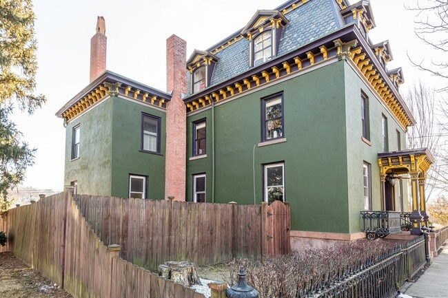 37 E Pearl St in New Haven, CT - Building Photo - Building Photo