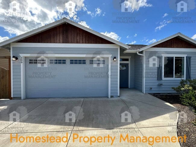 309 SW Oregon Trail Dr in Dallas, OR - Building Photo - Building Photo