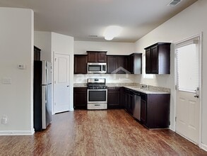 158 Scotland Dr in Dallas, GA - Foto de edificio - Building Photo