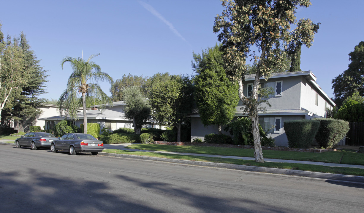 3157-3163 Quartz Ln in Fullerton, CA - Building Photo