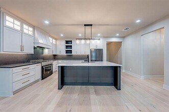 85 Isle of View Dr in Tool, TX - Building Photo - Building Photo