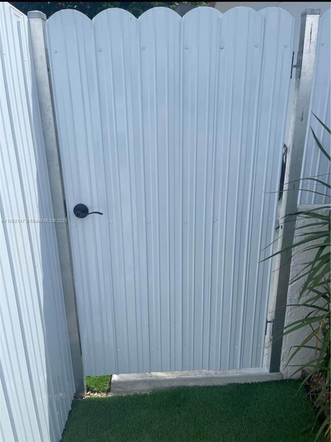 11940 SW 191st St in Miami, FL - Building Photo - Building Photo