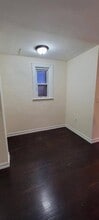 35-39 10th Street Unit 1R in Queens, NY - Building Photo - Building Photo