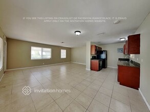 1521 20th Ave N in Lake Worth Beach, FL - Foto de edificio - Building Photo