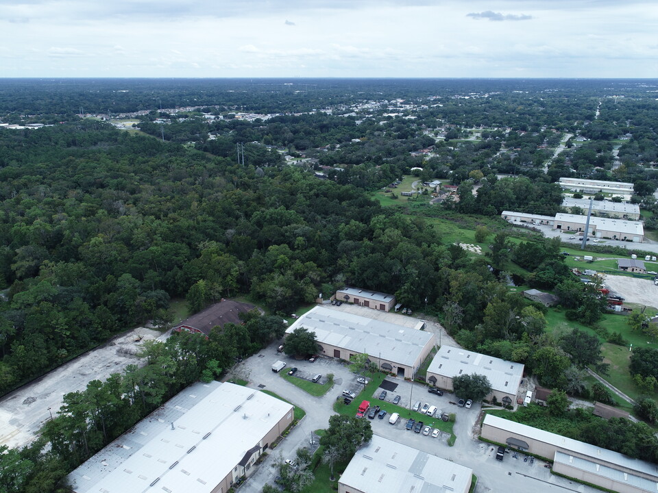 1735 Timocuan Way in Longwood, FL - Building Photo