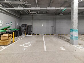 50 Hichborn St in Boston, MA - Foto de edificio - Building Photo