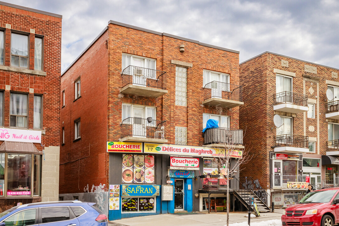 5627 De La Côte-Des-Neiges Ch in Montréal, QC - Building Photo