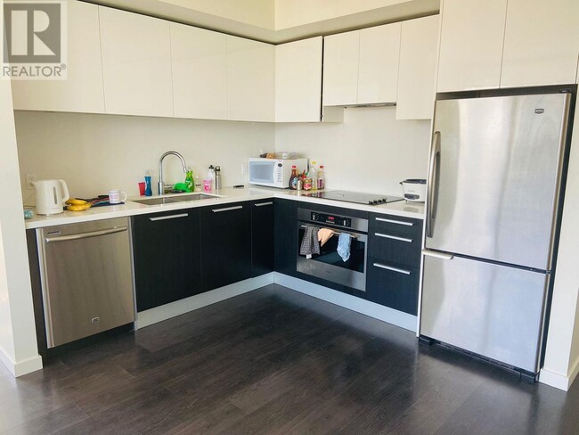 6333-6333 Silver Ave