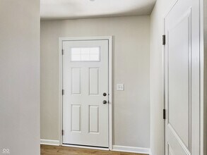 1724 Plum Brook Dr in Greenfield, IN - Building Photo - Building Photo