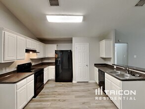 4335 Nueces River Loop in Spring, TX - Building Photo - Building Photo