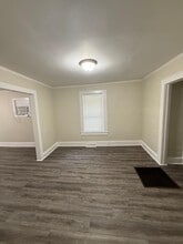 3844 Green Point Dr in Greensboro, NC - Building Photo - Building Photo