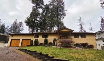 12027 N Avondale Loop in Hayden, ID - Building Photo