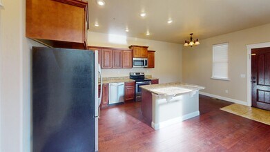 3529 Autumn Colors Dr in Elko, NV - Building Photo - Building Photo