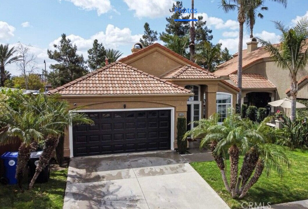 13885 Portofino St in Fontana, CA - Building Photo