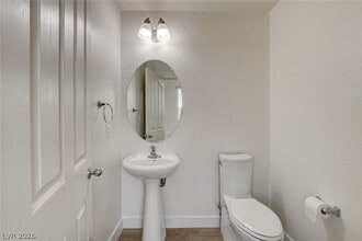 8912 Nautilus Vista Ct in Las Vegas, NV - Building Photo - Building Photo