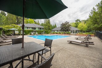Commons at Dawson Creek Apartments in Hillsboro, OR - Building Photo - Building Photo