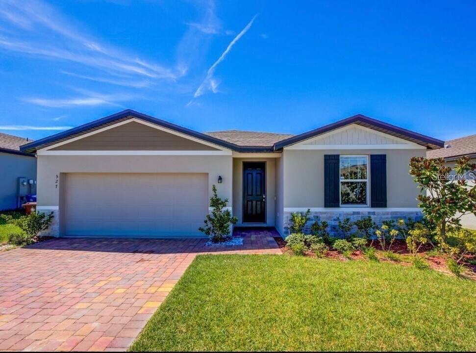 527 Tortugas St in Haines City, FL - Building Photo