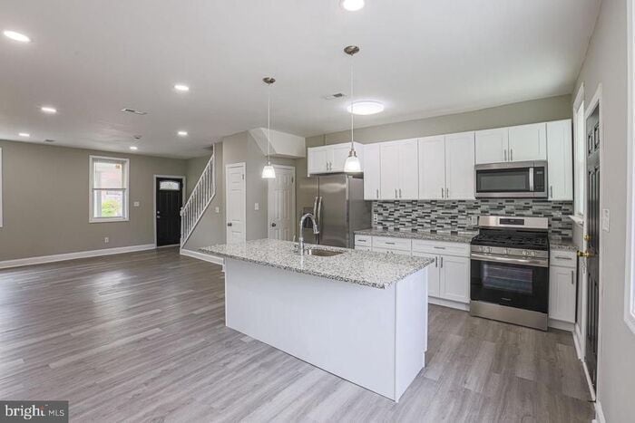 2500 W Cold Spring Ln in Baltimore, MD - Building Photo