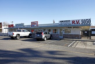 5050 Roseville Rd in North Highlands, CA - Building Photo - Building Photo