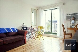 210-220 East 22nd Street in New York, NY - Building Photo - Building Photo
