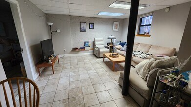 1055 Commonwealth Ave, Unit 1 in Boston, MA - Building Photo - Building Photo