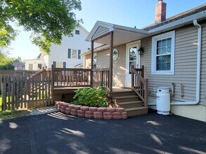 12 Fairfax St in Bangor, ME - Building Photo - Building Photo