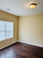 4995 Upper Elm St in Atlanta, GA - Building Photo - Building Photo
