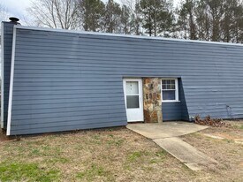 191 Smokerise Ct, Unit 1 in Athens, GA - Building Photo