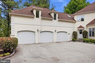 111 Fairview Rd in Narberth, PA - Building Photo