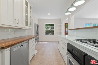 4909 Morse Ave in Los Angeles, CA - Building Photo - Building Photo