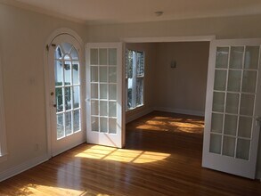 704 Victoria Ave in Venice, CA - Building Photo - Building Photo