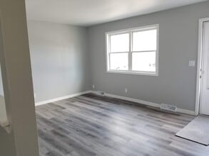 101 2nd Pl in Racine, WI - Building Photo - Building Photo