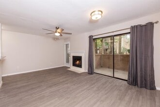 3500 Tangle Brush Dr in The Woodlands, TX - Foto de edificio - Building Photo