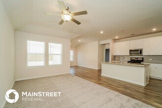 200 Babblebrook Way in Hutto, TX - Building Photo - Building Photo